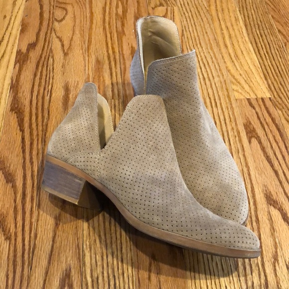 Lucky Brand perforated booties - Picture 1 of 4